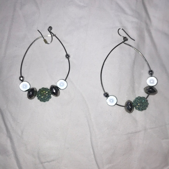 Earrings - Picture 1 of 1